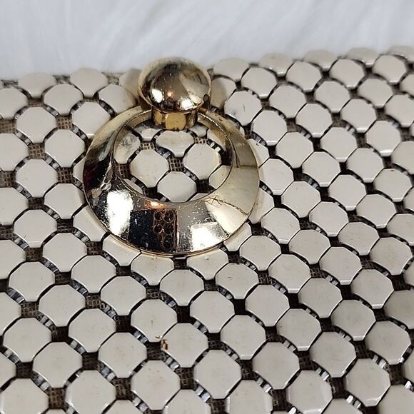 Vintage Whiting & Davis Ivory Mesh Bag with Gold Tone Double Chain Shoulder Bag - Picture 9 of 16